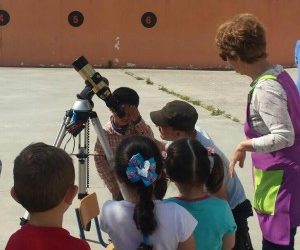 Luz-Cero muestra el Sol a los ojos de los niños